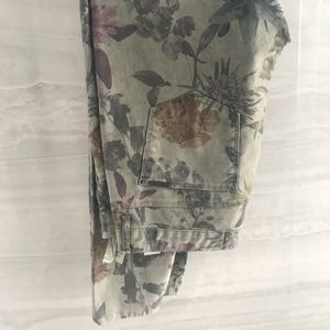 Zara Skinny Flower Jeans
